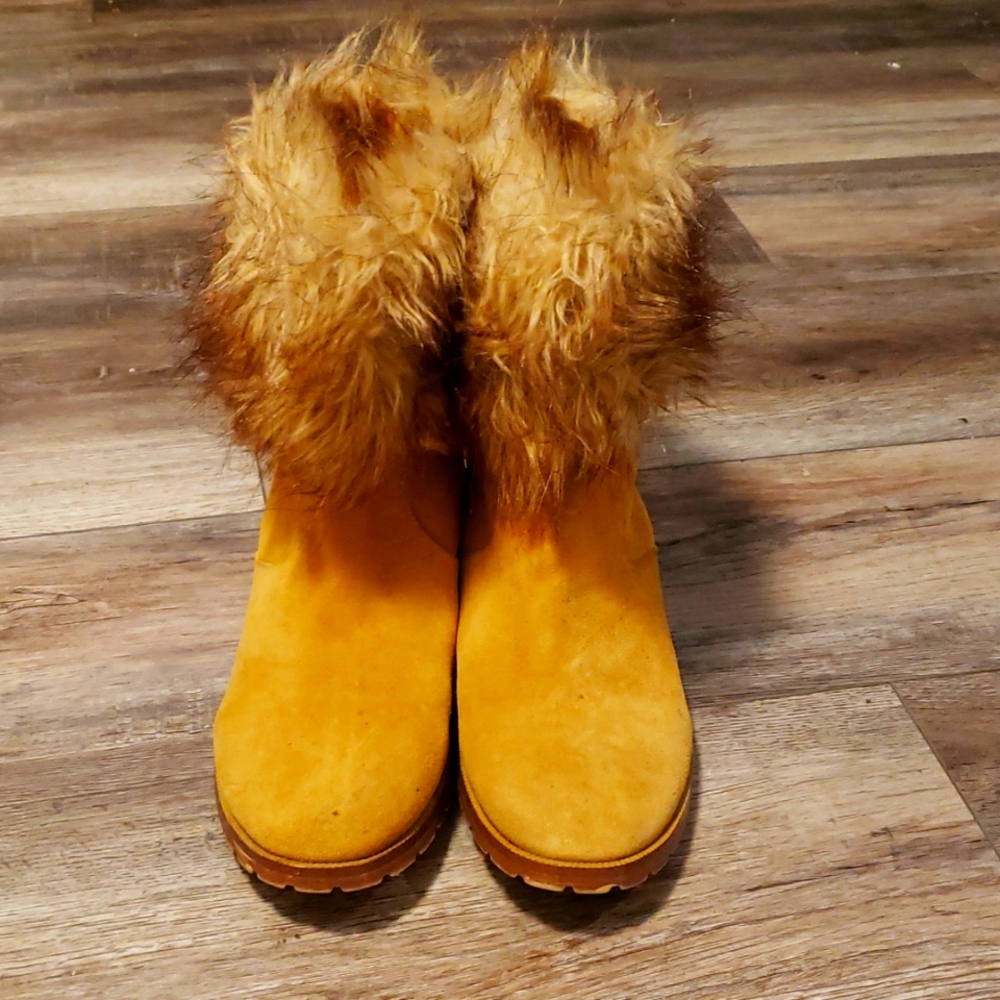 Vero Cuoio Sz 41eu/10us Womens Ankle Boots with fur collar. Good condition